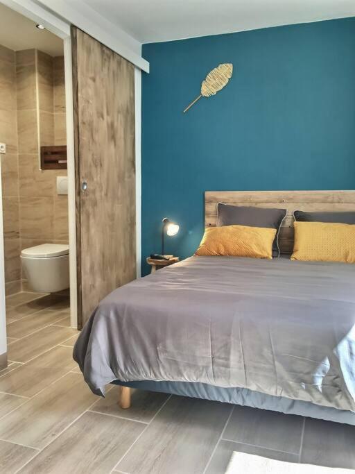 Bleu Lavande - Coquet Appartement Ambiance Village Istres Ngoại thất bức ảnh